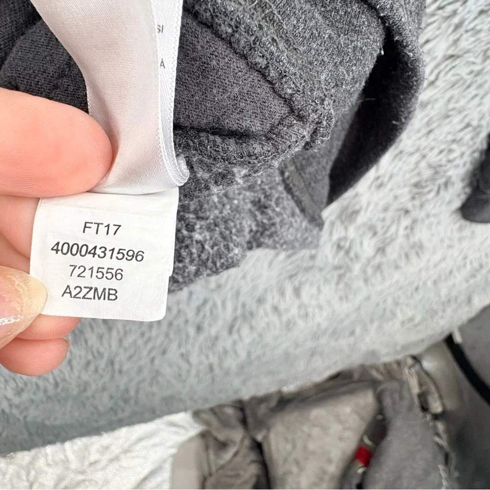 North Face Hoodie Mens Small Gray Spellout Graphic Pullover